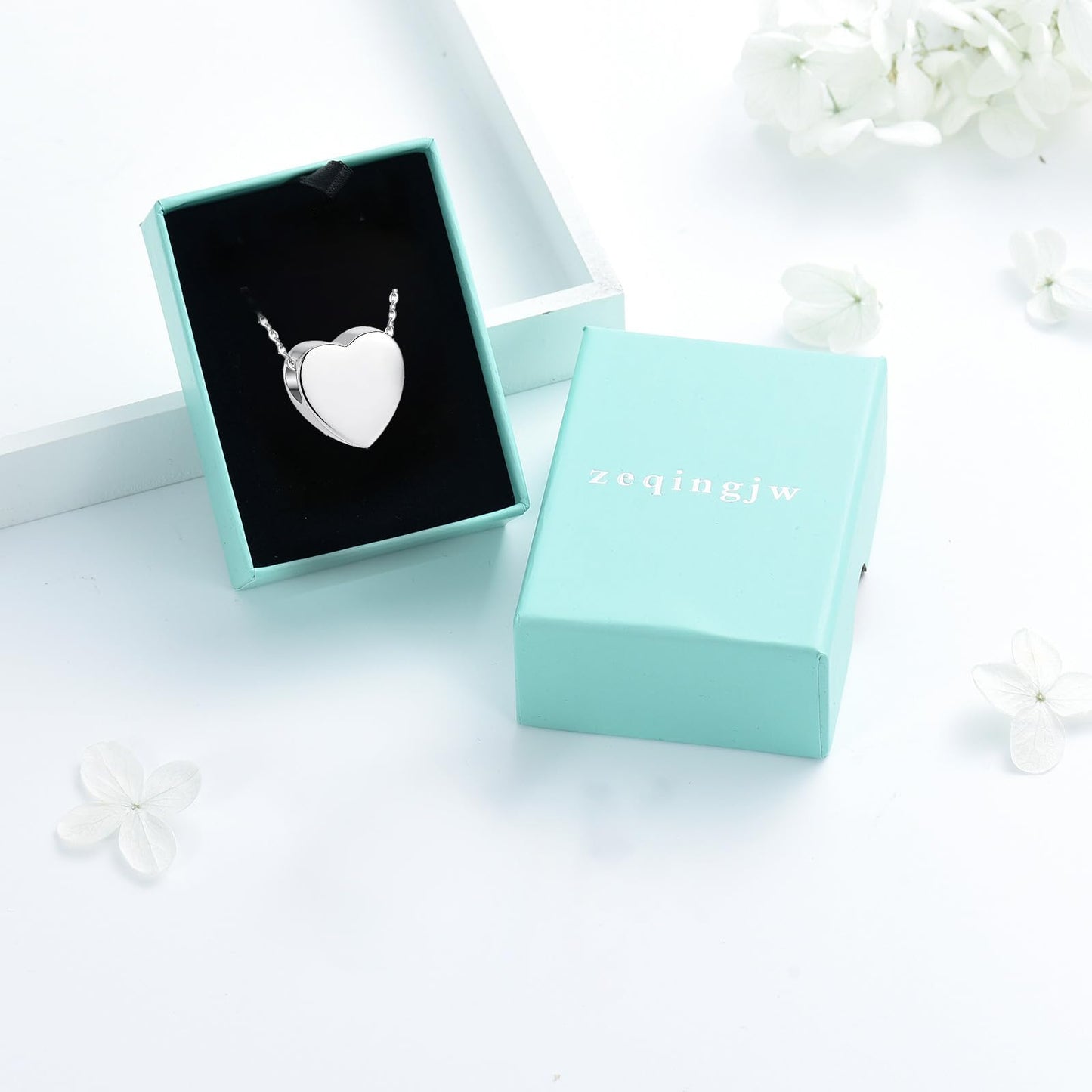 Glass Heart Cremation Urn Necklace – Memorial Keepsake Jewelry for Ashes