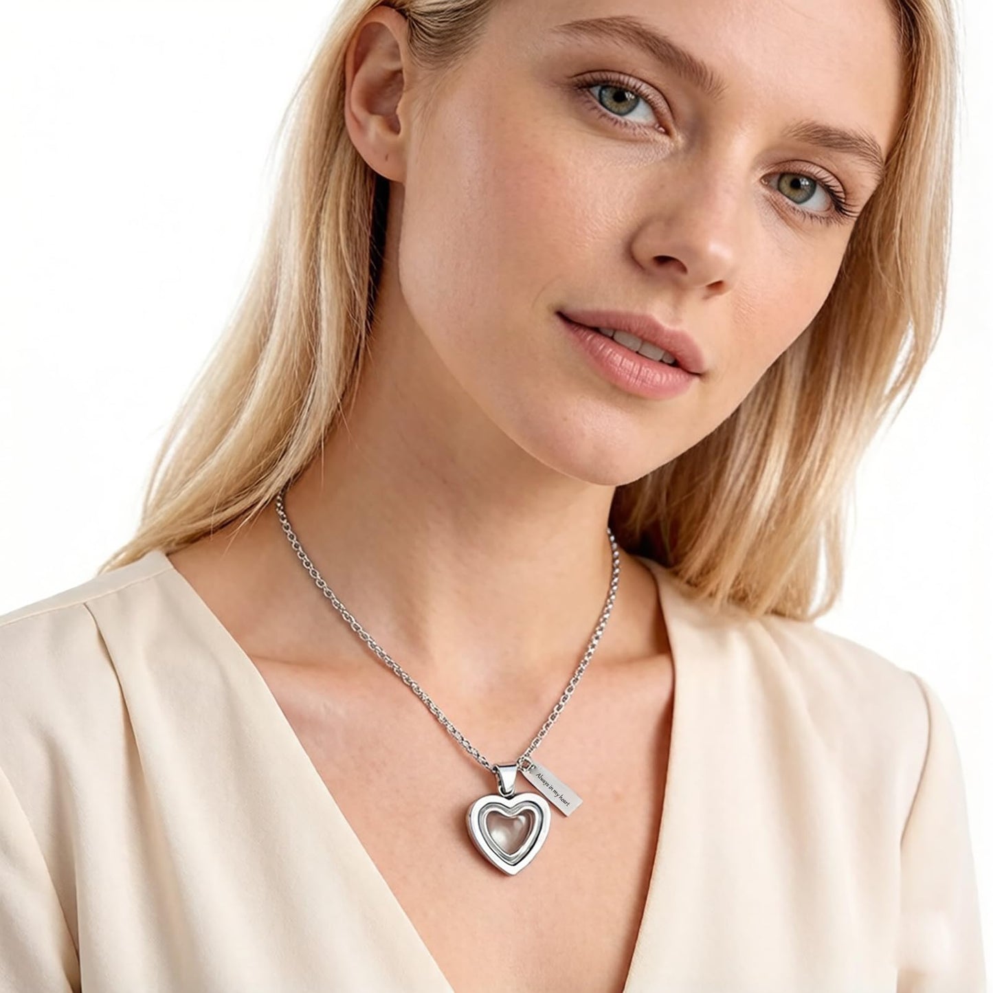 Glass Heart Cremation Urn Necklace – Memorial Keepsake Jewelry for Ashes
