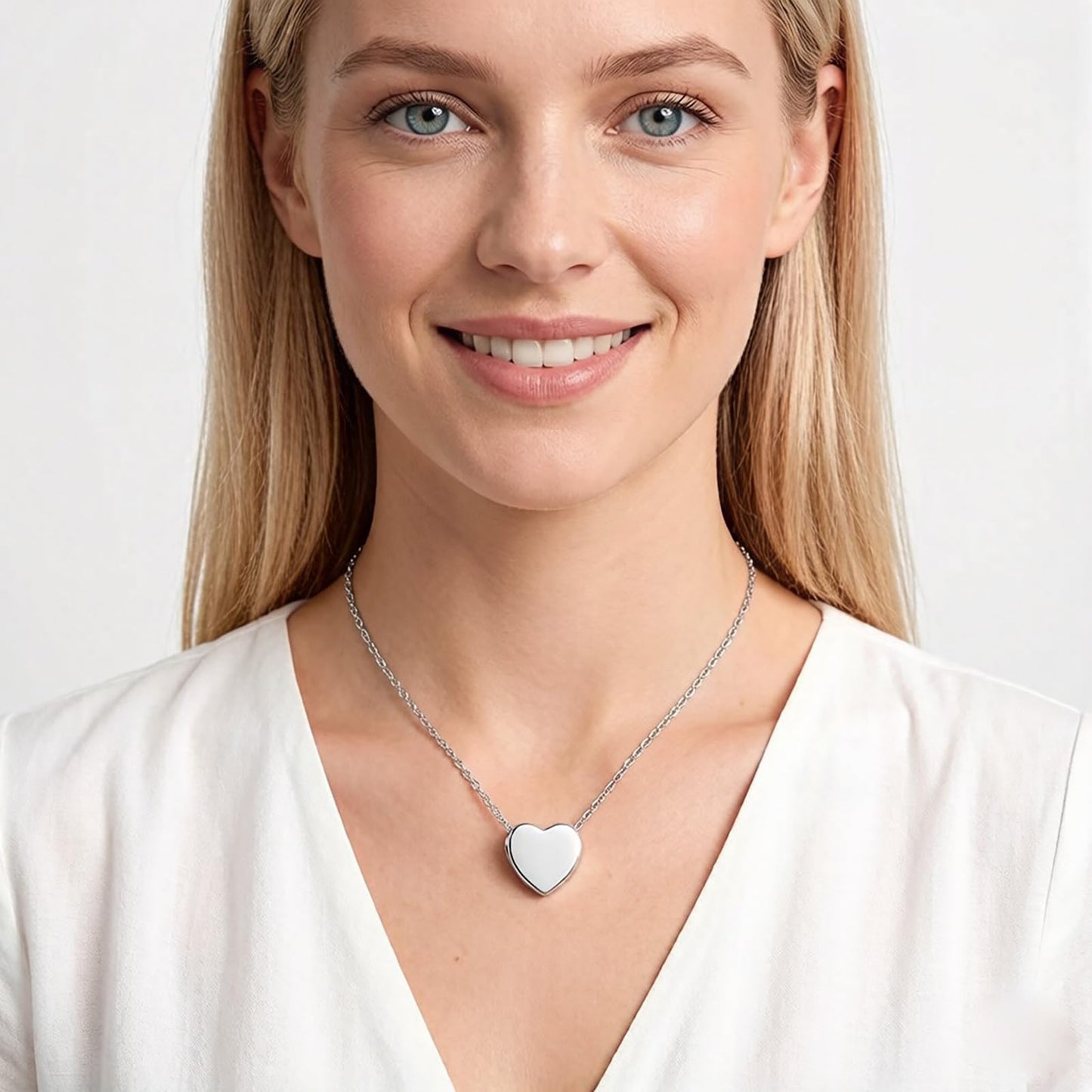 Glass Heart Cremation Urn Necklace – Memorial Keepsake Jewelry for Ashes